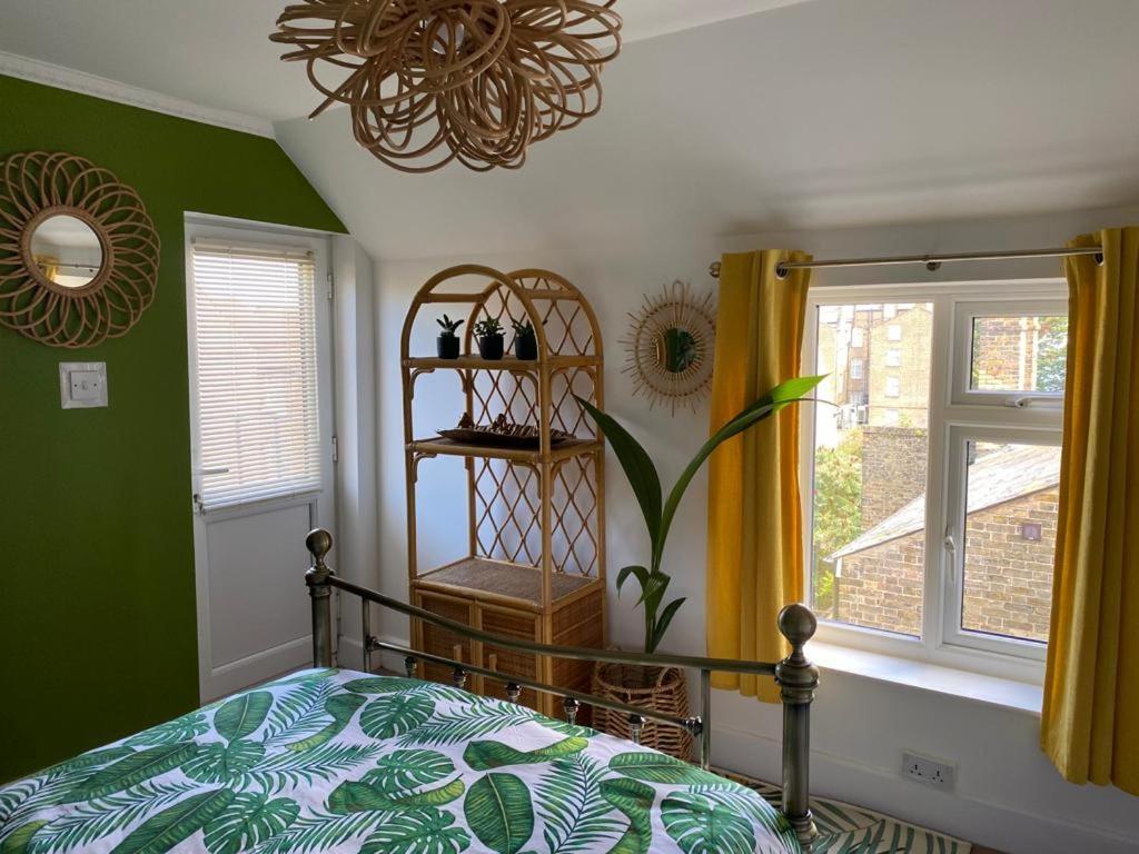 Lovely 1 Bed Split Level Flat In Ramsgate Esterno foto